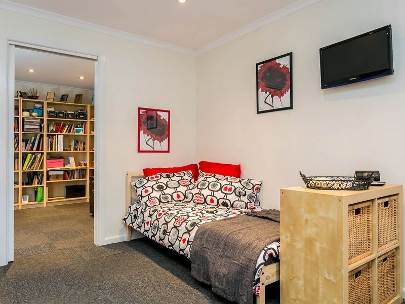 13 Osborne Road, North Haven SA 5018