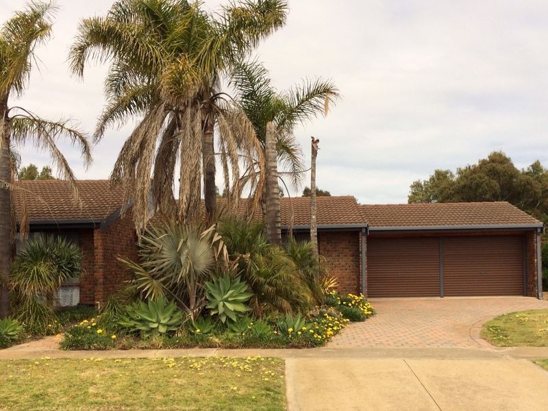 1 Bega Court, West Lakes SA 5021
