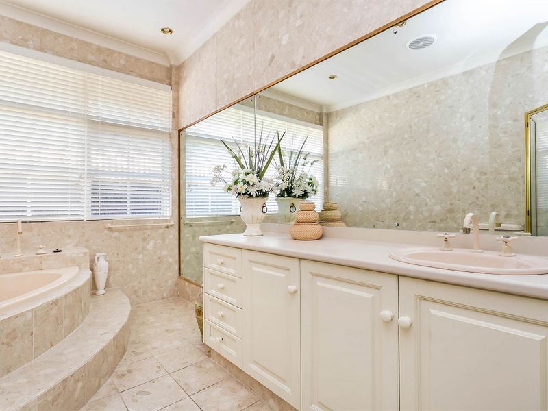 6 Corfu Court, West Lakes SA 5021