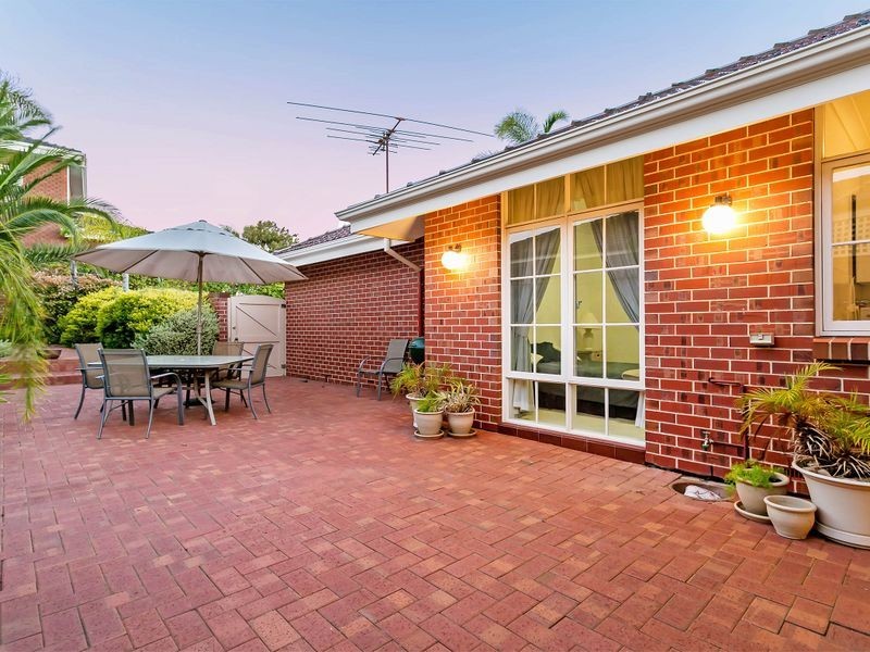 6 Corfu Court, West Lakes SA 5021