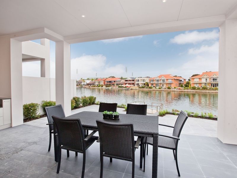 77a Sir John Marks Drive, West Lakes SA 5021