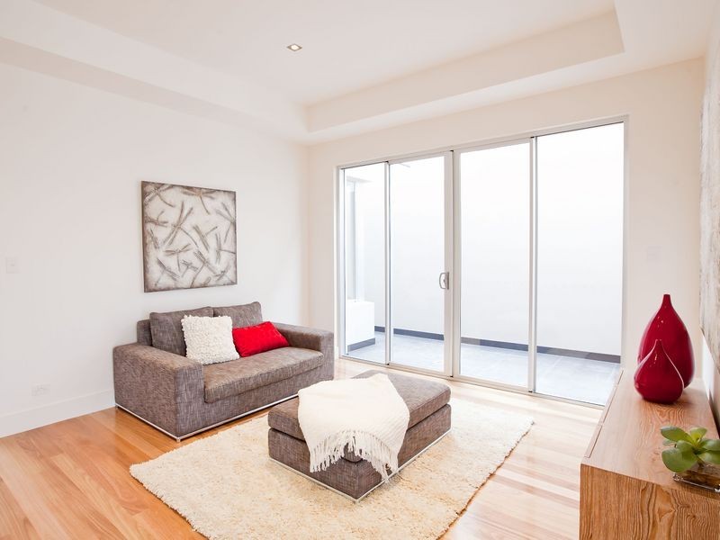 77a Sir John Marks Drive, West Lakes SA 5021