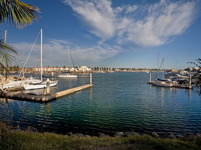 28b Cooroyba Court, North Haven SA 5018