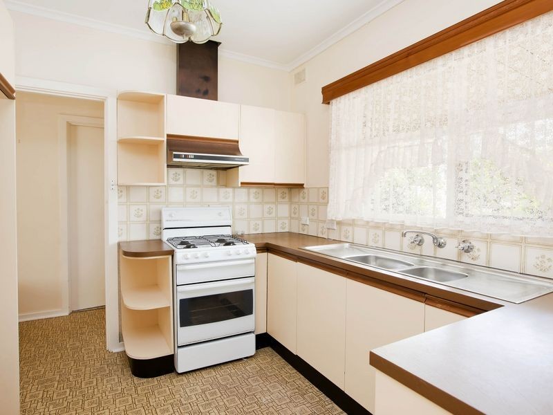 12 De Haviland Avenue, Hendon SA 5014