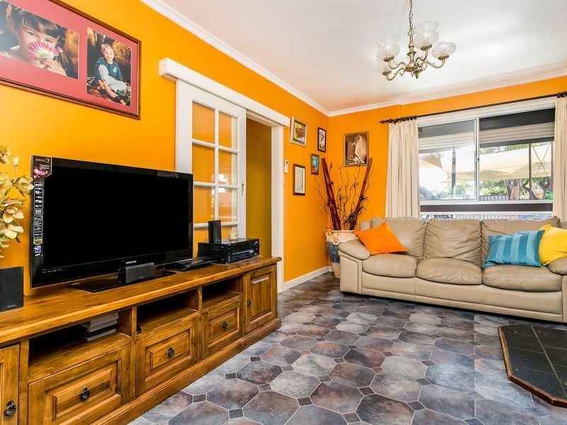 127 Palm Avenue, Royal Park SA 5014