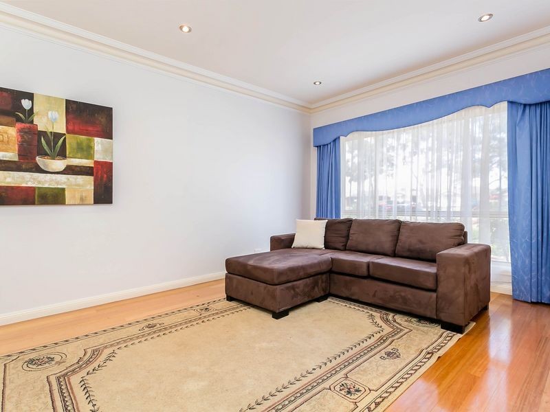 8 North Parade, Royal Park SA 5014