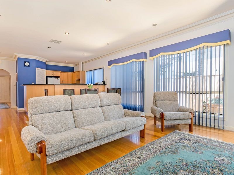 8 North Parade, Royal Park SA 5014