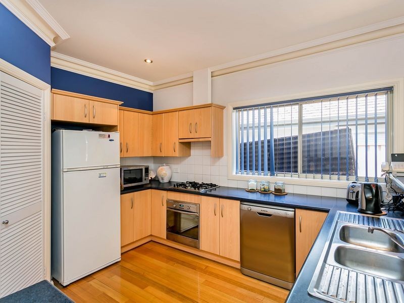 8 North Parade, Royal Park SA 5014