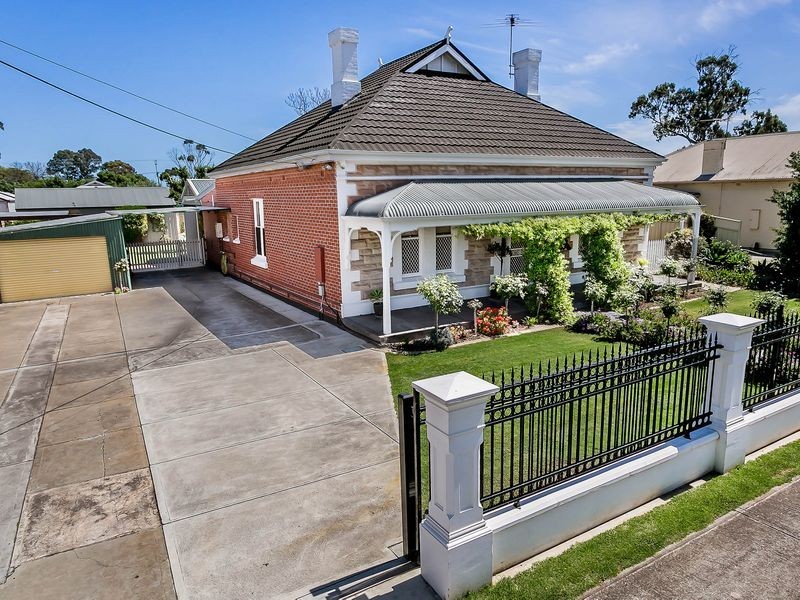 8 Green Road, Woodville West SA 5011