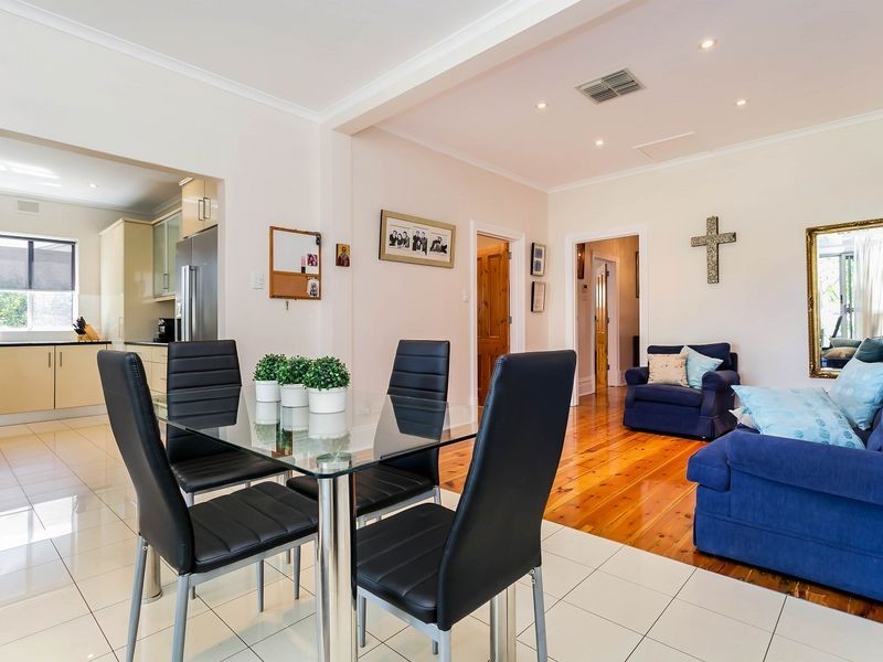 8 Green Road, Woodville West SA 5011