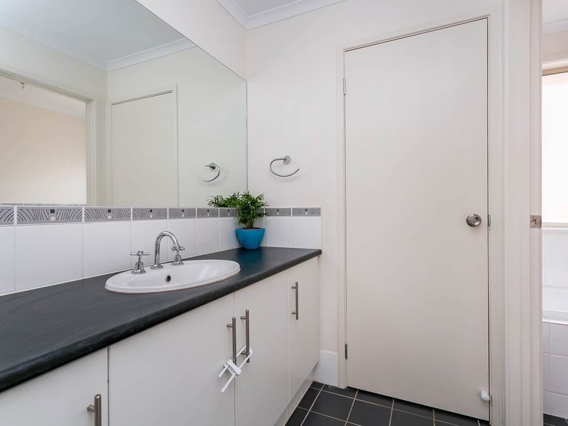 21 Kimvu Court, Munno Para West SA 5115