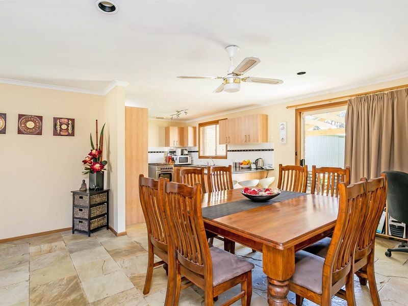 19 Lyndon Road, Paralowie SA 5108