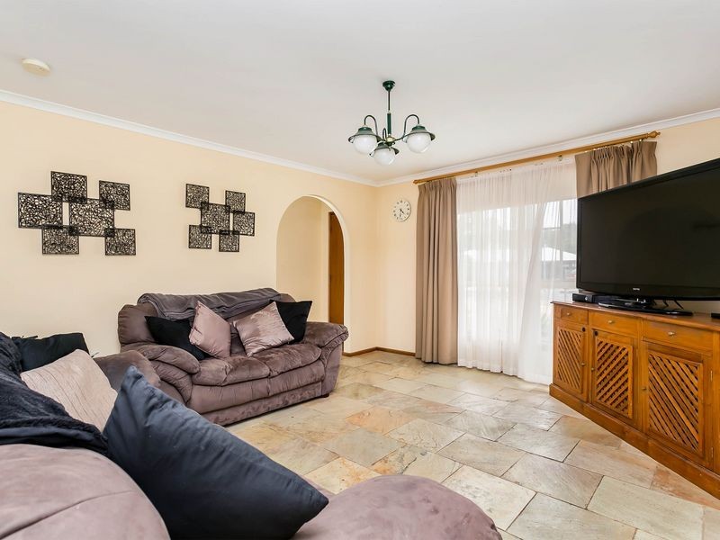 19 Lyndon Road, Paralowie SA 5108