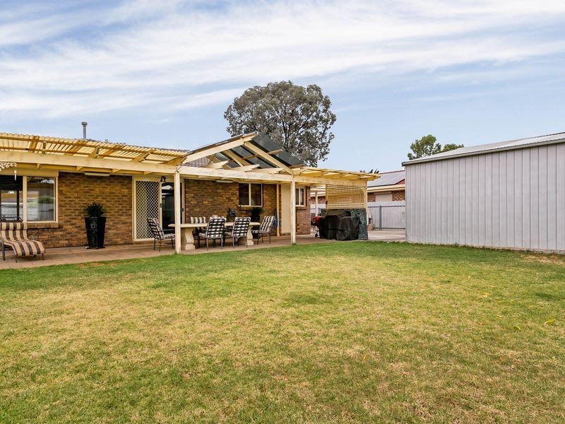 19 Lyndon Road, Paralowie SA 5108