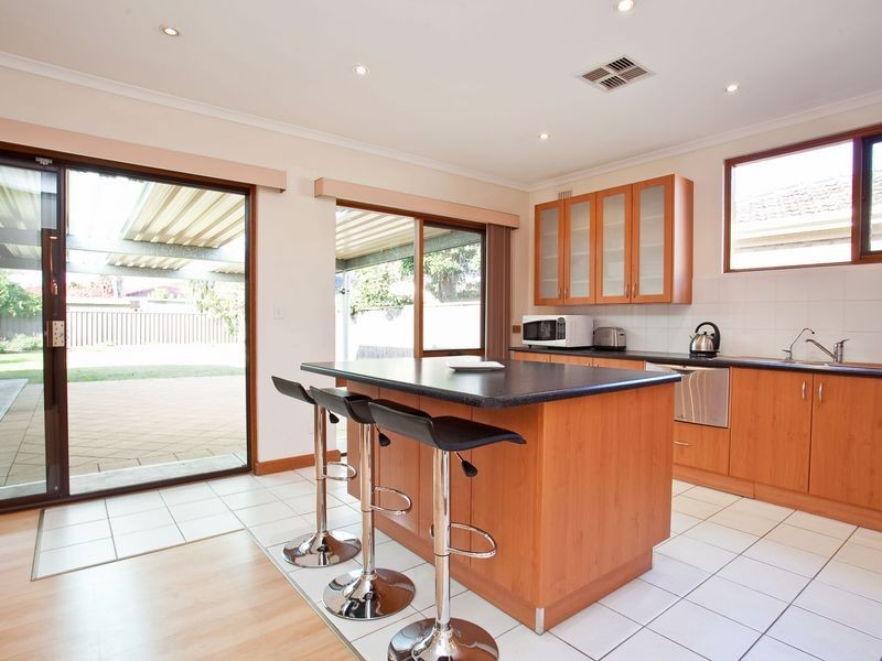 19 Prinse Street, West Beach SA 5024
