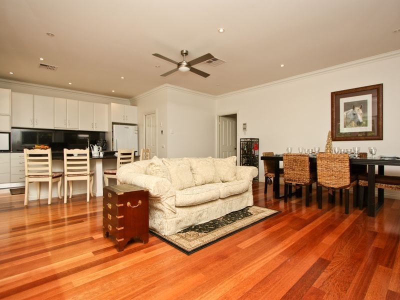 5 Simmons Crescent, Flinders Park SA 5025