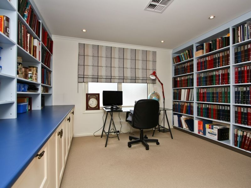 5 Simmons Crescent, Flinders Park SA 5025