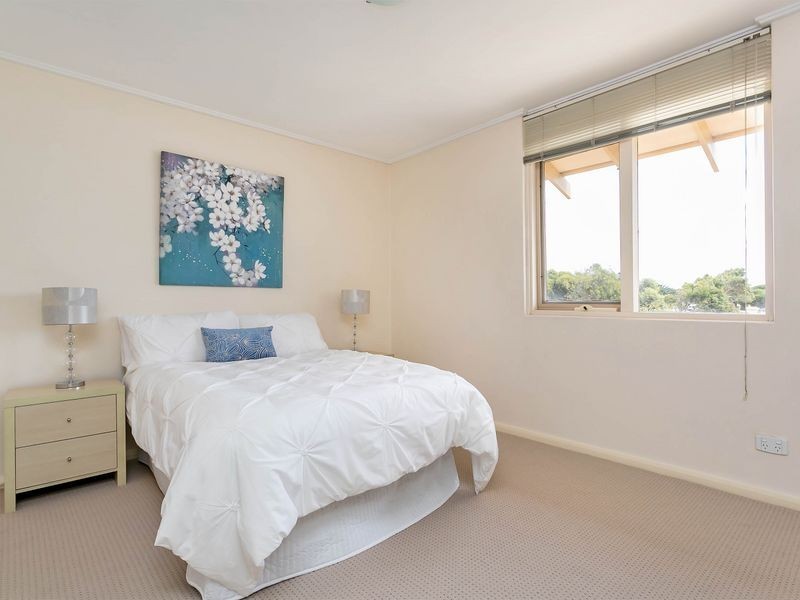 12/80 Military Road, Tennyson SA 5022