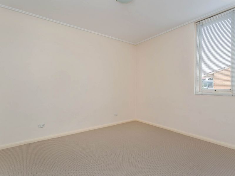 12/80 Military Road, Tennyson SA 5022