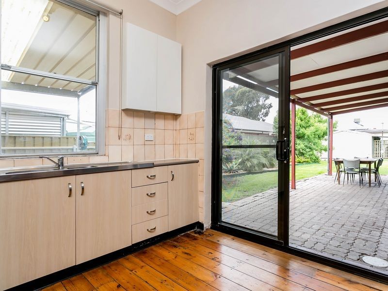 18a Newcastle Street, Rosewater SA 5013