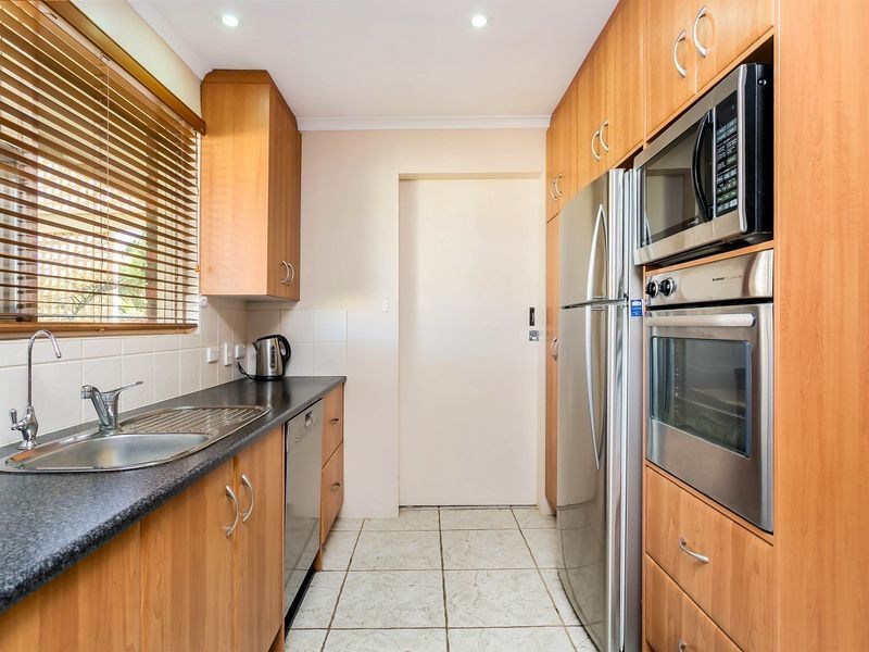 2 Huron Grove, West Lakes SA 5021