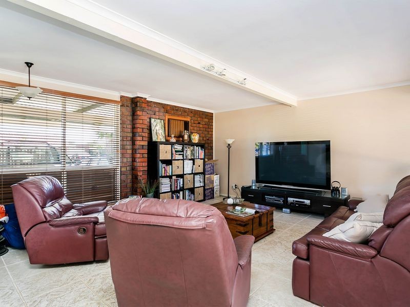 2 Huron Grove, West Lakes SA 5021