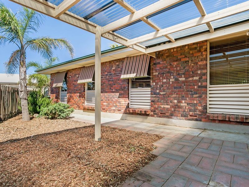 2 Huron Grove, West Lakes SA 5021