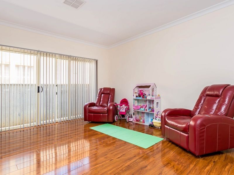 22 Hammond Road, Findon SA 5023