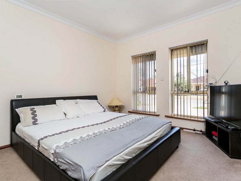 22 Hammond Road, Findon SA 5023