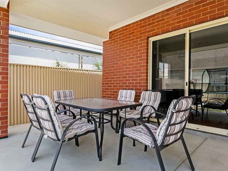 22 Hammond Road, Findon SA 5023
