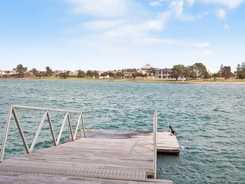 7/24 Martin Court, West Lakes SA 5021