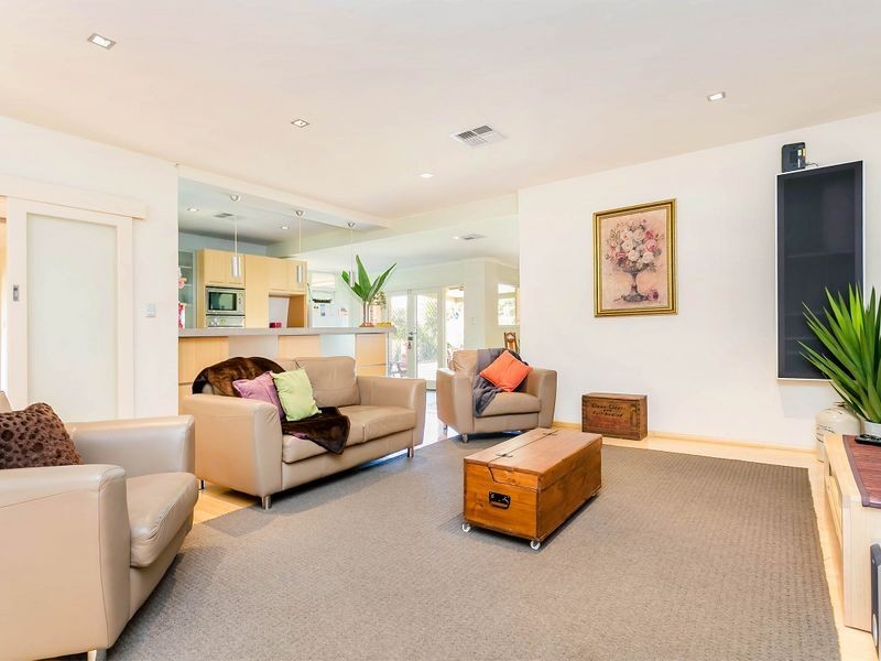 17 Madeline Crescent, Fulham Gardens SA 5024