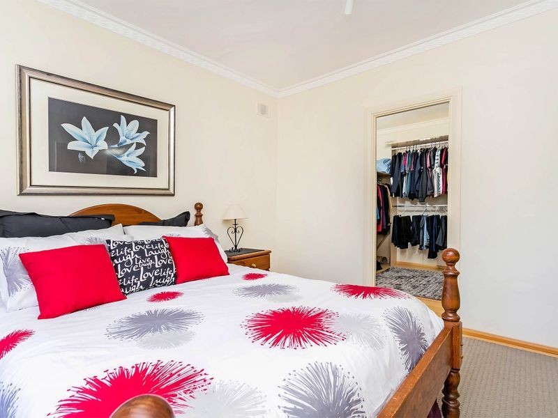 17 Madeline Crescent, Fulham Gardens SA 5024
