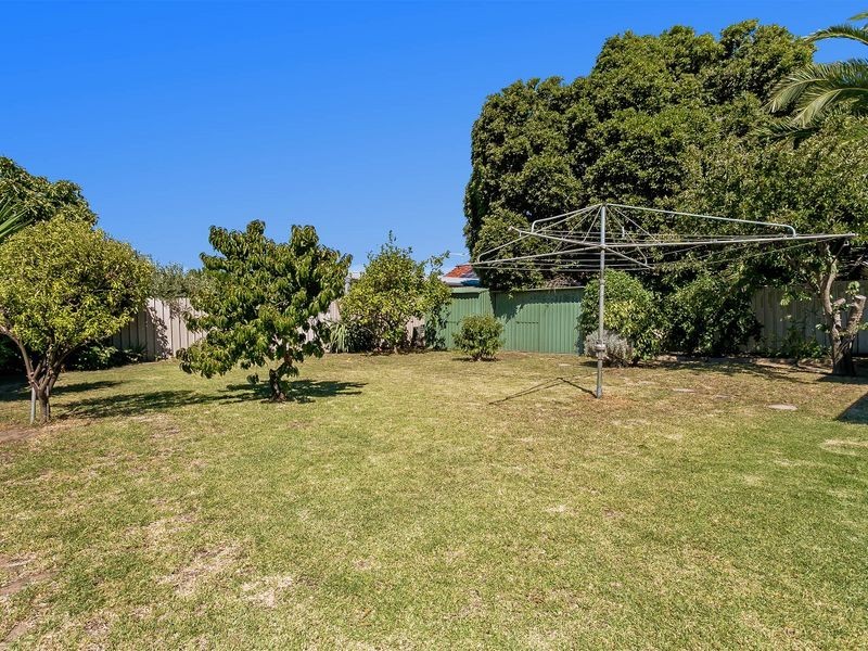 17 Madeline Crescent, Fulham Gardens SA 5024