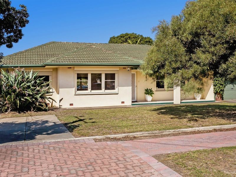 17 Madeline Crescent, Fulham Gardens SA 5024