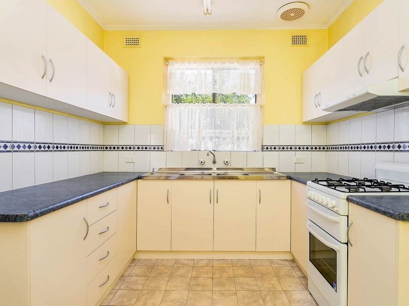 7 & 7a Centenary Avenue, Findon SA 5023