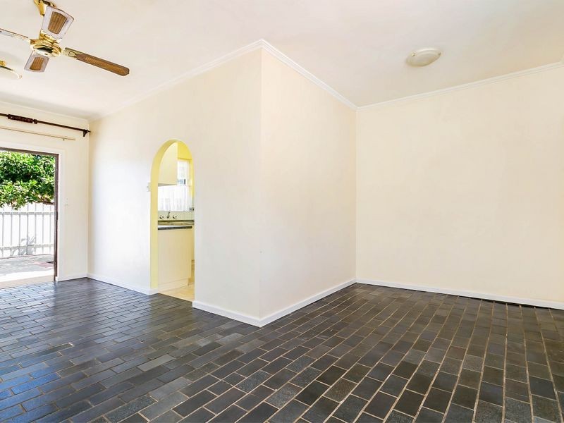 7 & 7a Centenary Avenue, Findon SA 5023