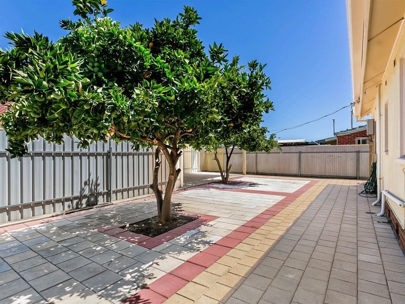 7 & 7a Centenary Avenue, Findon SA 5023