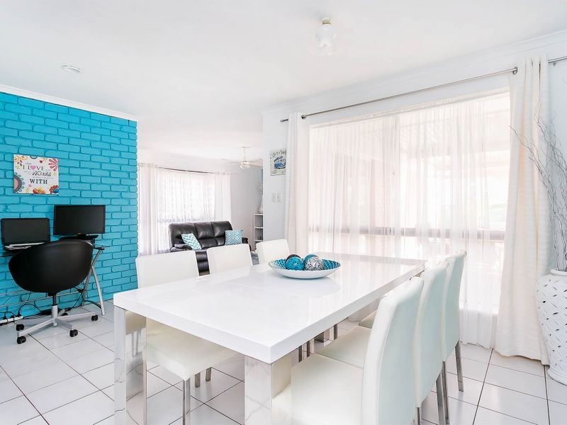 7 Gulf Point Drive, North Haven SA 5018