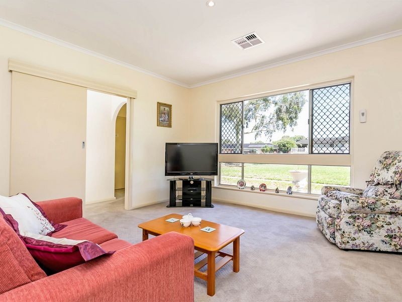 2/1 Leven Avenue, Seaton SA 5023