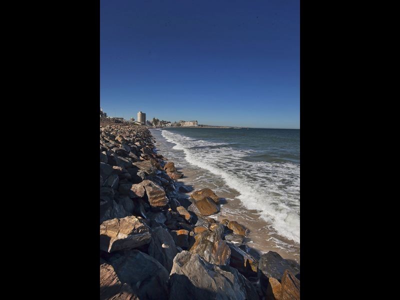 1a/44 North Esplanade, Glenelg North SA 5045