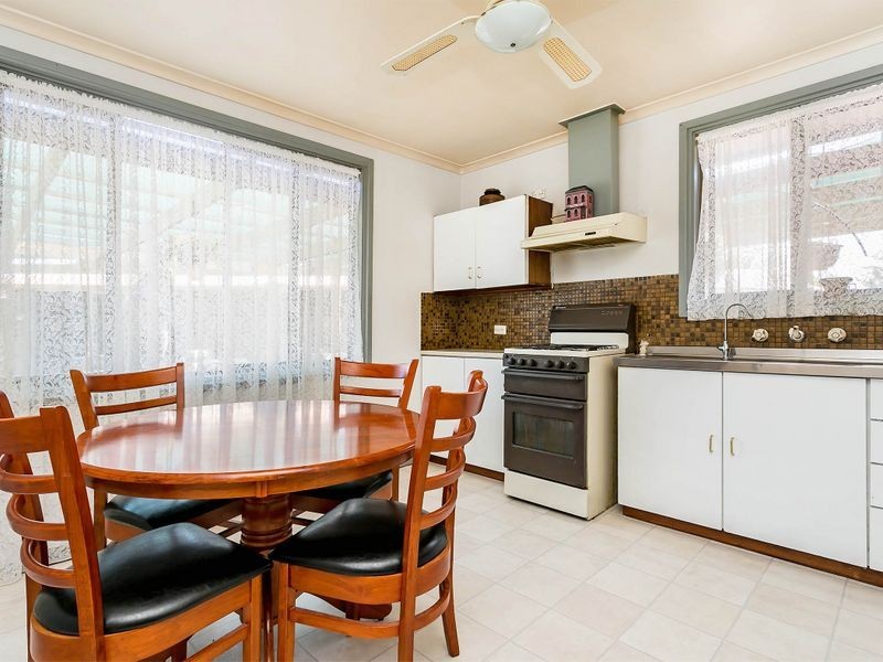 11 Fraser Drive, North Haven SA 5018