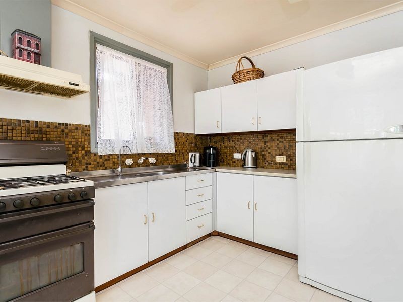 11 Fraser Drive, North Haven SA 5018