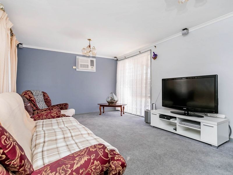 11 Fraser Drive, North Haven SA 5018