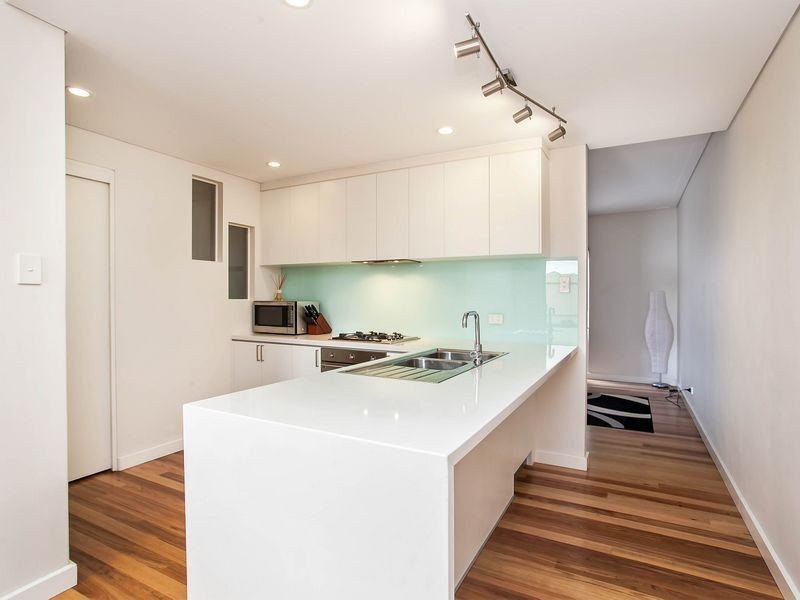 69 Sandpiper Place, West Lakes Shore SA 5020