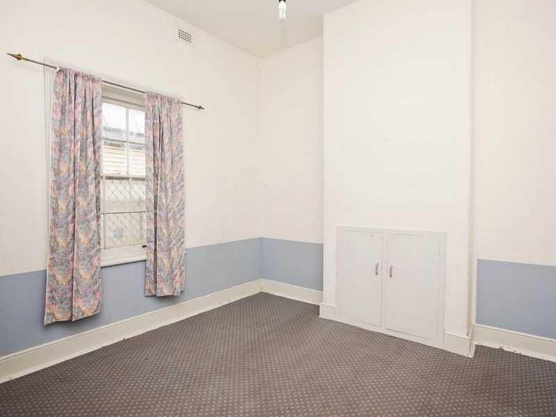 24 Hughes Street, Woodville SA 5011