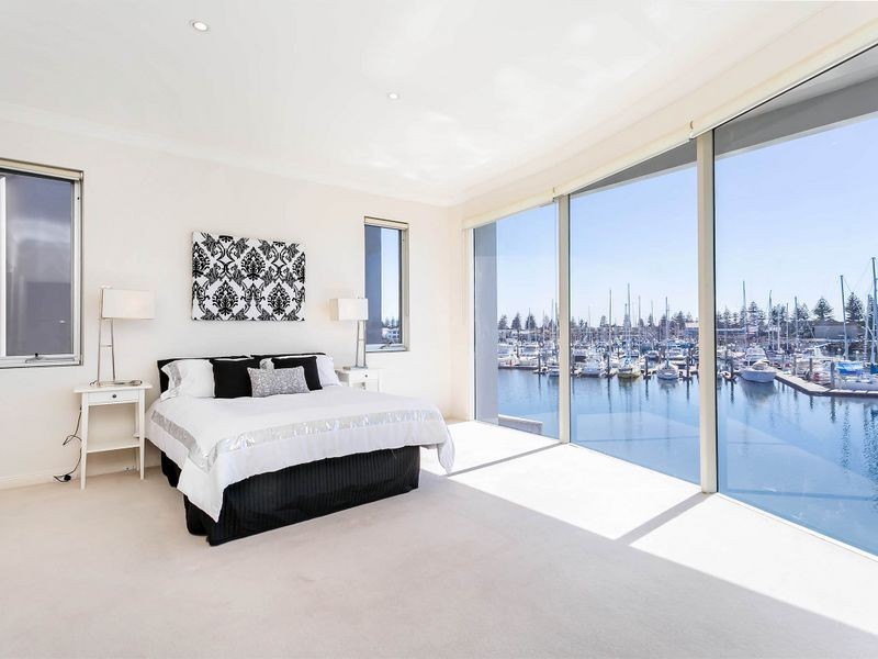 111 Gulf Point Drive, North Haven SA 5018