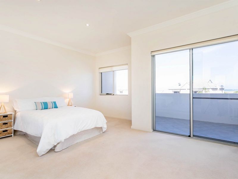 111 Gulf Point Drive, North Haven SA 5018