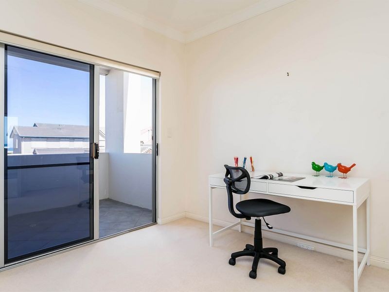 111 Gulf Point Drive, North Haven SA 5018