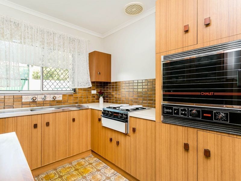 2/23 Kolapore Avenue, Largs North SA 5016